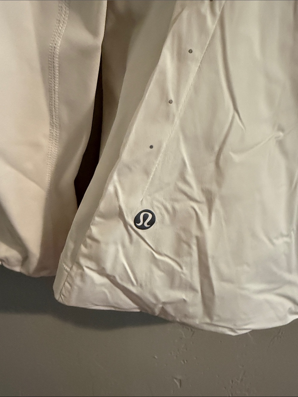 lululemon athletica White Lightweight Hooded Half-Zip Utility Jacket - Picture 8 of 11